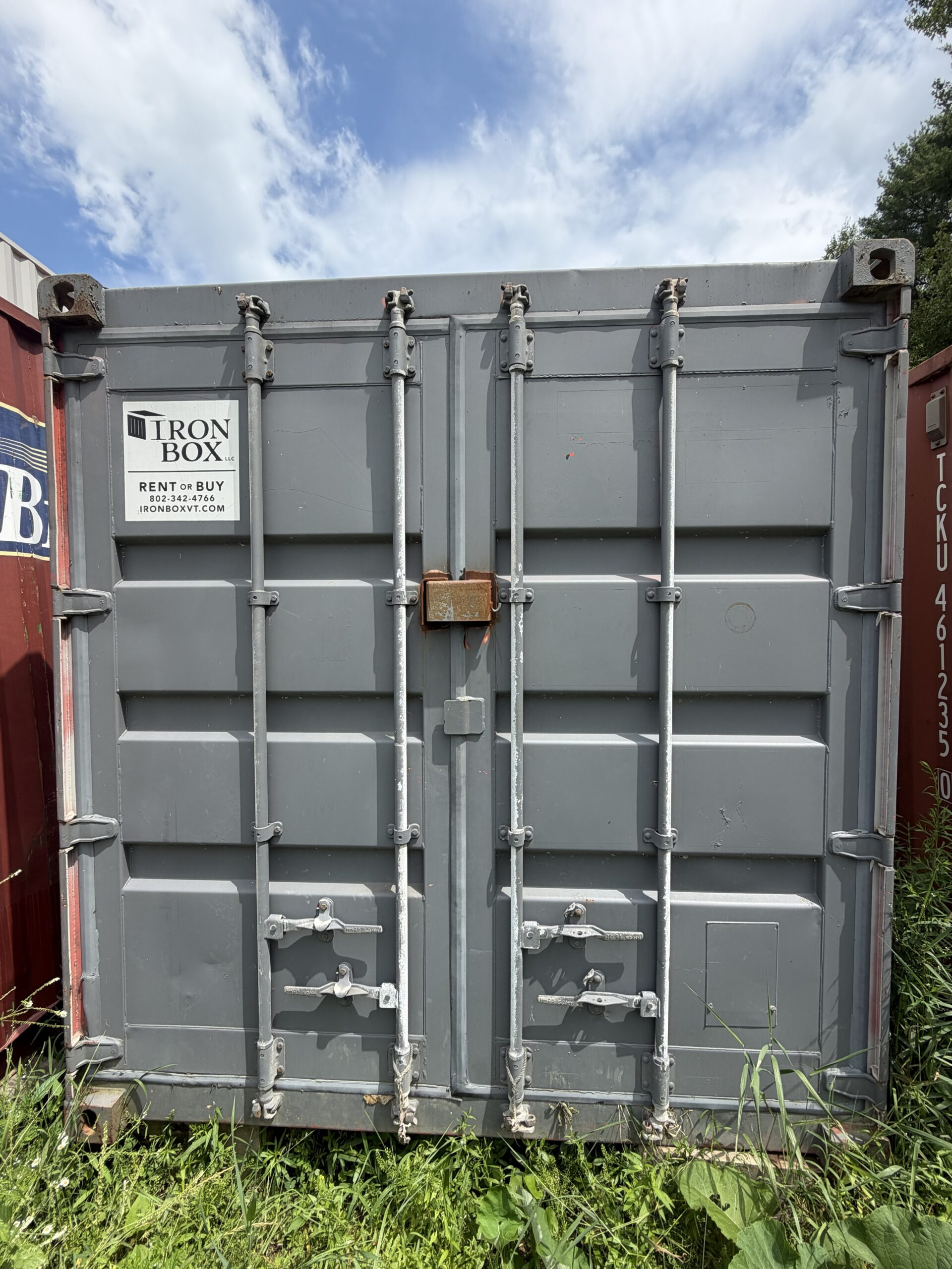 40’ Painted Cargo Worthy Shipping and Storage Container – 530267